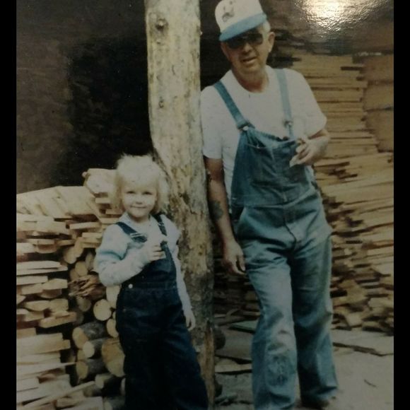 Meet your Posher, Mindy - Picture 1 of 1